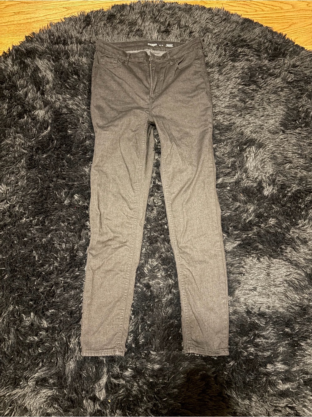 Old Navy Women’s Extra High-Rise Rockstar Super Skinny Jeans